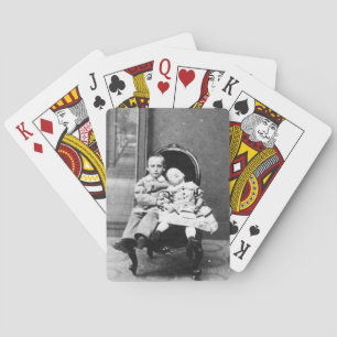 Geisterhaftes Vintage-Porträt von Geschwistern  Spielkarten