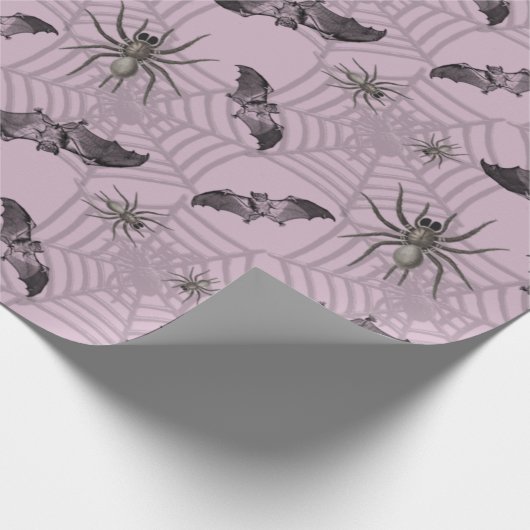 Geköpste Halloween-Fledermäuse Spooky Spike Web Geschenkpapier (Ecke)