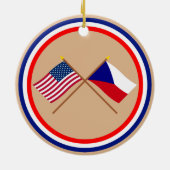 Gekreuzte Flaggen US und der Tschechischen Keramikornament (Hinten)