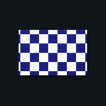 Gekreuzte Marine und Weiß Leinwanddruck<br><div class="desc">Cooles, schlichtes Marinemuster und weißes kariertes Muster besteht aus Reihen abwechselnd weißer und dunkelblauer Quadrate. Fühlen Sie sich frei, um das Produkt zu Ihrem eigenen machen. Digitales 9000 x 6000 Pixel Bild. Copyright ©2013 Claire E. Skinner, Alle Rechte vorbehalten. Um dieses Design auf anderen Artikeln zu sehen, klicken Sie auf...</div>