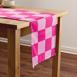 Gekreuzte Quadrate lichtfeuchtes, rosa geometrisch Großer Tischläufer