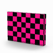 Gekreuzte Quadrate mit rosa, geometrischem Retro Fotoblock (Rechts)