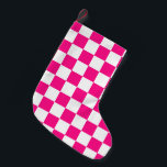 Gekreuzte Quadrate mit weißem, rosa Retro Kleiner Weihnachtsstrumpf<br><div class="desc">Kegelförmige Quadrate heißen rosa,  geometrische Retro-Muster Weihnachten Strumpf. Zuhause Décor Holiday Accents Geschenk für sie. Cooles geometrisches rechteckiges Muster in Retro. Vintage Fliesen weiß und heiß rosa modernes Schachbrett.</div>