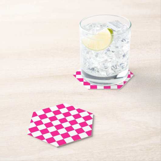 Gekreuzte Quadrate mit weißem, rosa Retro Untersetzer (Vor Ort)