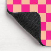 Gekreuzte Quadrate pfirsichfarbenes geometrisches  Mousepad (Ecke)