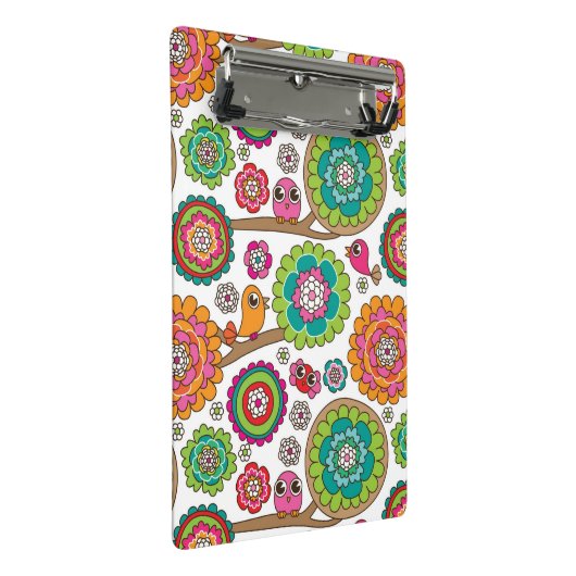 Gekritzel-Blumen-Hintergrundmuster Mini Klemmbrett (Schrägansicht)