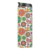 Gekritzel-Blumen-Hintergrundmuster Thermosbecher (Nach rechts gedreht)