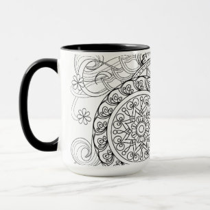 Gekritzel-Blumen und Mandalas Tasse