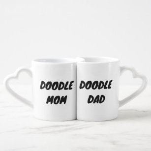 Gekritzel-Mama-und Vater-Tassen Liebestassen