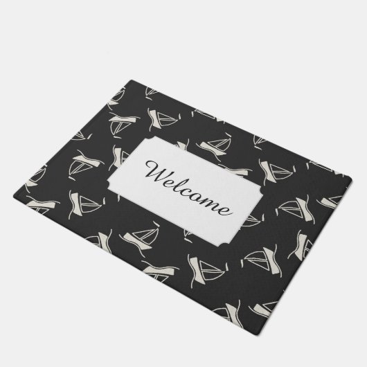 Gekritzel-Segelboot-Muster | addieren Ihren Text Fußmatte (Schrägansicht)