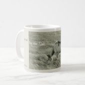 Geküsst durch die Sun-Tasse Kaffeetasse (Vorderseite Links)