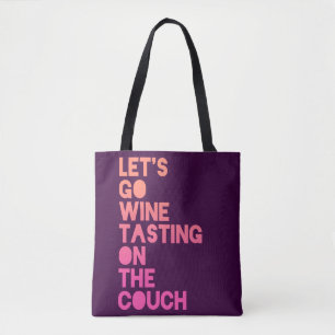 Gelassen uns gehen Wein-Probieren auf der Couch Tasche