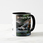 Gelassene Schlafentiger-Lüge Tasse (VorderseiteRechts)