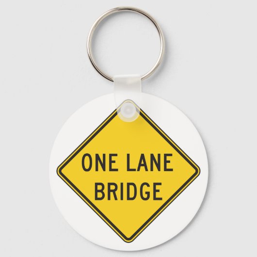 Gelb an einer Linksbrücke Schlüsselanhänger (Vorderseite)
