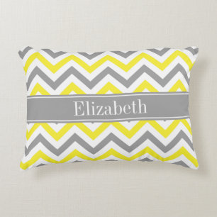 Gelb Dk Grau Weiß LG Chevron Grau Name Monogramm Zierkissen