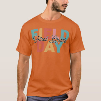 Gelb Feld Tag 1. Grundschullehrer ki T-Shirt