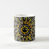 Gelb Grüne Handgezeichnete Mandala-Design Kaffeetasse (Mittel)