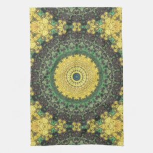 Gelb-grünes Kaleidoskop-Mandala-Muster Geschirrtuch
