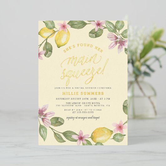 Gelb | Lemon Wreath Main Squeeze Brautparty Folieneinladung (Stehend vorne)