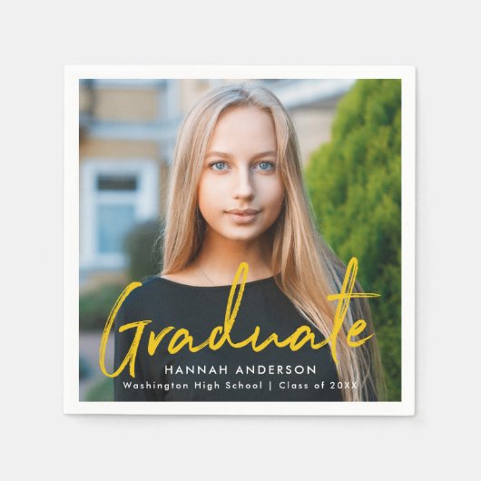 Gelb | Moderner Brush Script Foto Abschluss Serviette (Vorderseite)