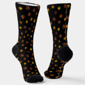 Gelb-orange-braune Paw Prints Muster Schwarz Socken (Gewinkelt)