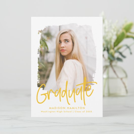 Gelb | Preppy Script Foto Abschluss Ankündigung (Stehend Vorderseite)
