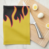 Gelb, Rot und Schwarze Flammen Personalisiert Geschirrtuch (Viertel Falte)