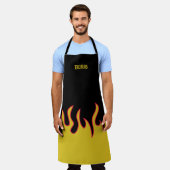 Gelb, Rot und Schwarze Flammen Personalisiert Schürze (Getragen)