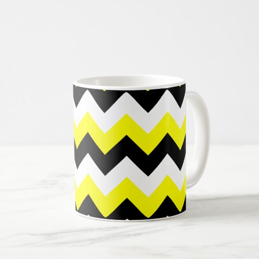 Gelb schwarz und weiß Zigzag Kaffeetasse (VorderseiteRechts)