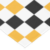 Gelb Schwarz Weiß Karomuster Design Tischdecke (Schrägansicht)