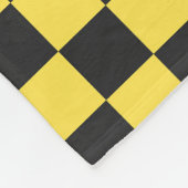 Gelb-schwarzes Schachbrettmuster Fleecedecke (Ecke)