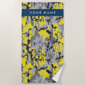 Gelb und Grau Camouflage Ihr Name personalisieren Strandtuch (Vorderseite)