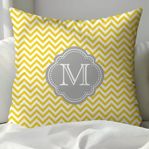 Gelb und Grau Chevron Monogramm Kissen
