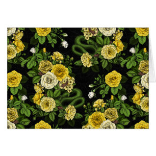 Gelb und grün versteckt in den Rose