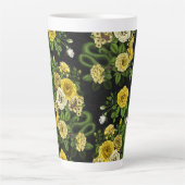 Gelb und grün versteckt in den Rose Milchtasse (Vorderseite)