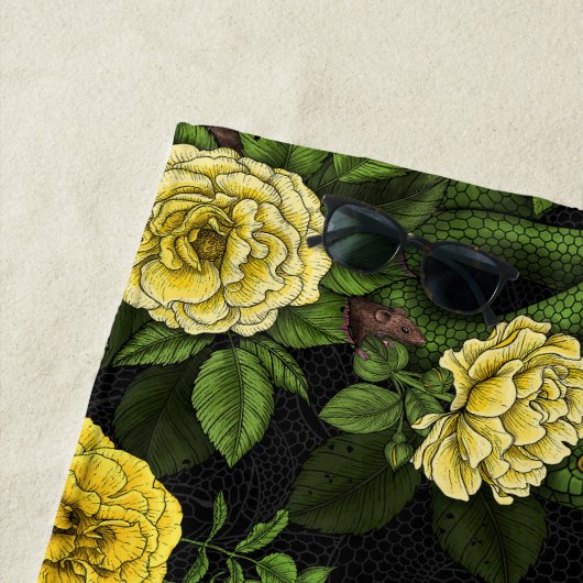 Gelb und grün versteckt in den Rose Strandtuch (Beispiel)