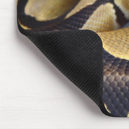 Gelb-und Kugel-Pythonschlange 3 Mousepad (Ecke)