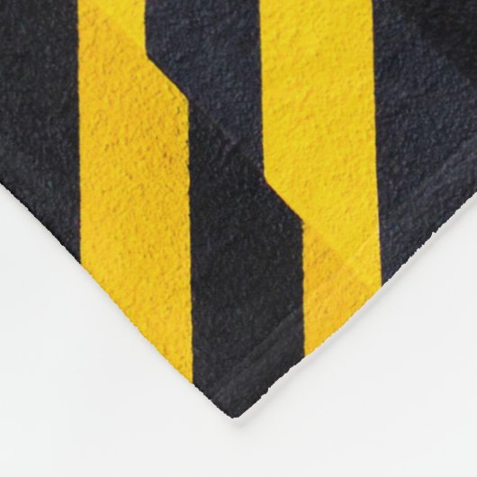 Gelb und schwarz gestreifte Spinnstoffe Fleecedecke (Ecke)