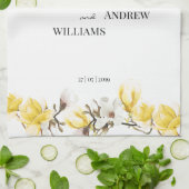 Gelb und weiß Magnolia Blossom Geschirrtuch (Gefaltet)