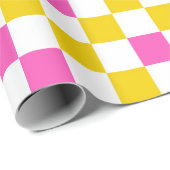 Gelb Weiß Rosa Kariertes Design  Geschenkpapier (Rolleneckpunkt)