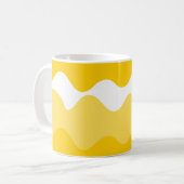 Gelb-weiße horizontale Wellenmuster Kaffeetasse (Vorderseite Links)