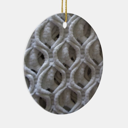 Gelb-weißes Crochet-Gestell Keramikornament (Rechts)