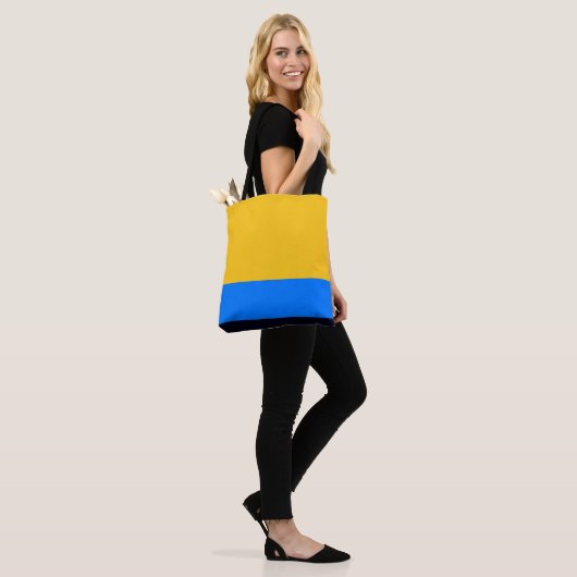 Gelbblau Tasche (Am Model)