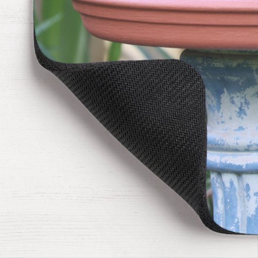 Gelbbrauner Finch bei Birdbad Mousepad (Ecke)