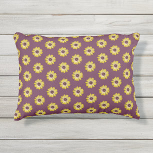 Gelbe afrikanische Daisy-Blumenmuster auf Lila Kissen Für Draußen