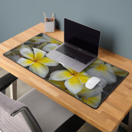 Gelbe amerikanische Blume, Plumeria Fotografy Schreibtischunterlage