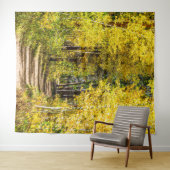 Gelbe Baumstraße // Wandern im Herbst Wandteppich (Beispiel (Horizontal))