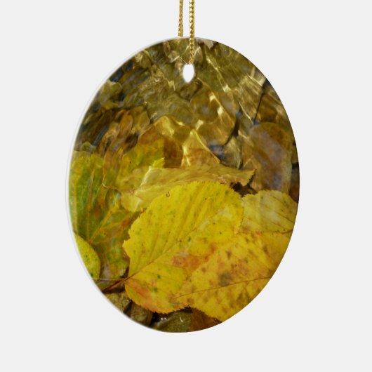 Gelbe Blätter in Stream Keramik Ornament (Rechts)