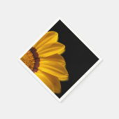 Gelbe Blume auf schwarzem Hintergrund Serviette (Ecke)
