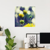 Gelbe Blume Buds in Sunlight Bokeh Poster (Heimbüro)
